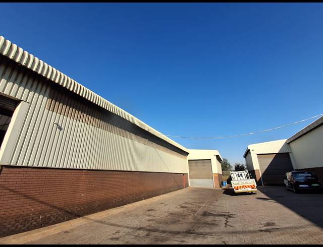 1,000M² WAREHOUSE TO LET IN HERIOTDALE